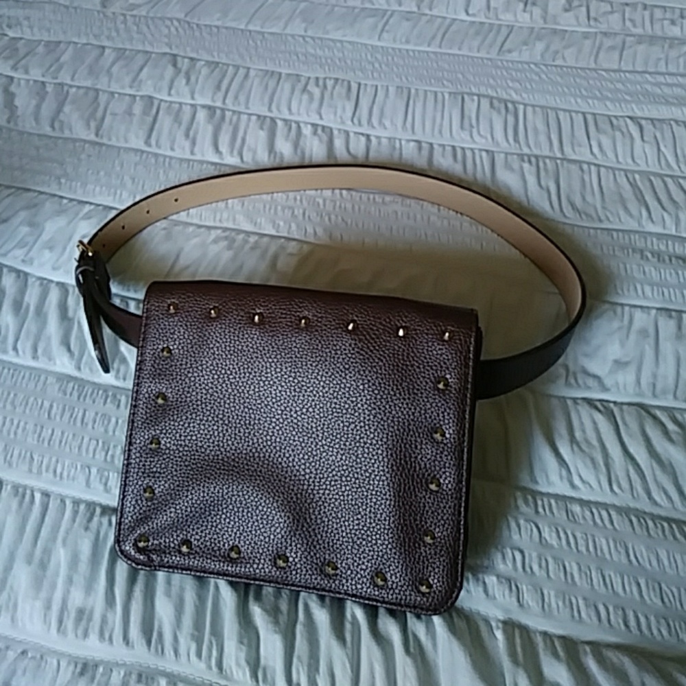 Waist wallet